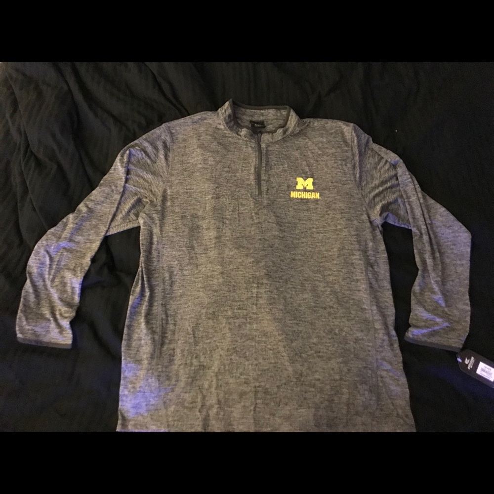 NWT Univ of Michigan Men’s Dri-fit long sleeve